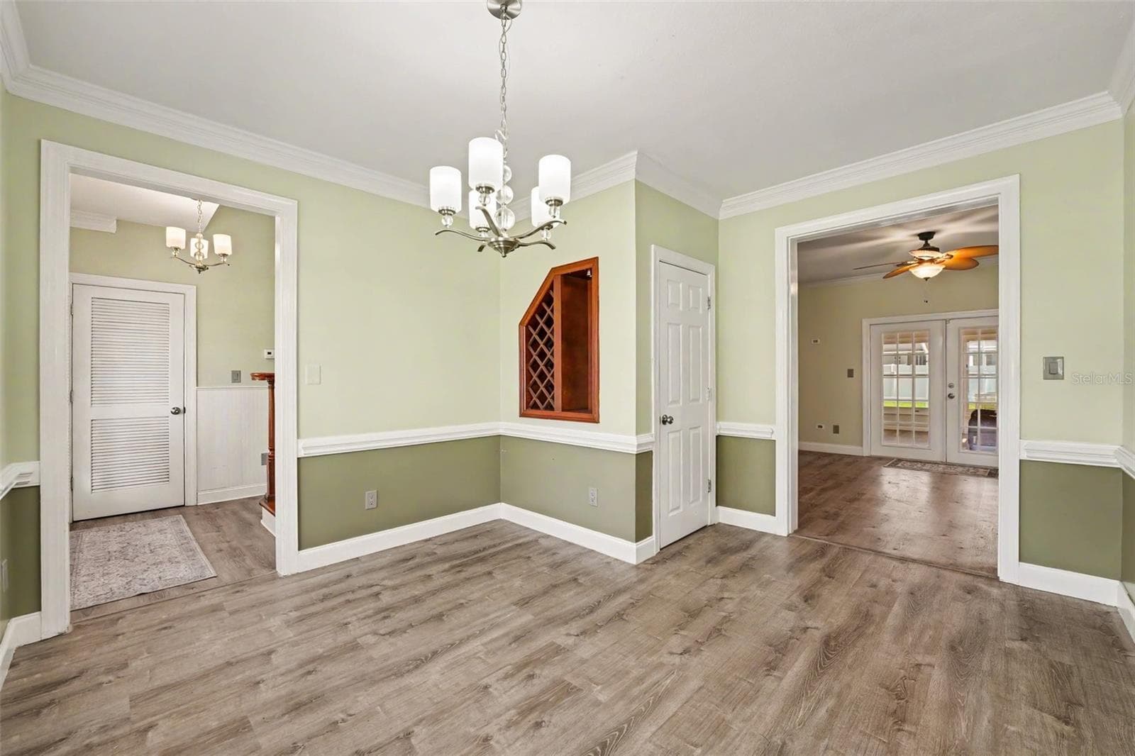 Single Family Residence at 100 SYLVANA CT, AUBURNDALE, photo 4 of 38