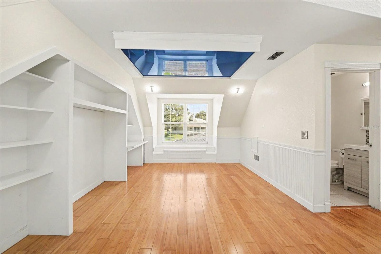 Single Family Residence at 100 SYLVANA CT, AUBURNDALE, photo 15 of 38