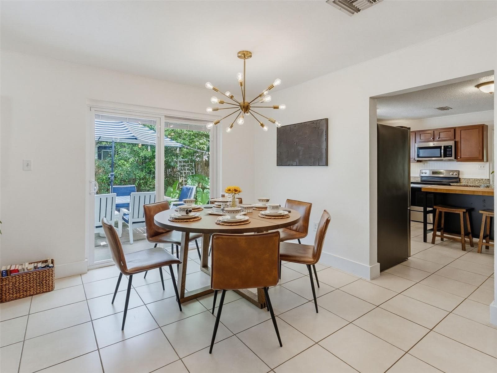 Dining Area - 5704 13TH ST, ZEPHYRHILLS