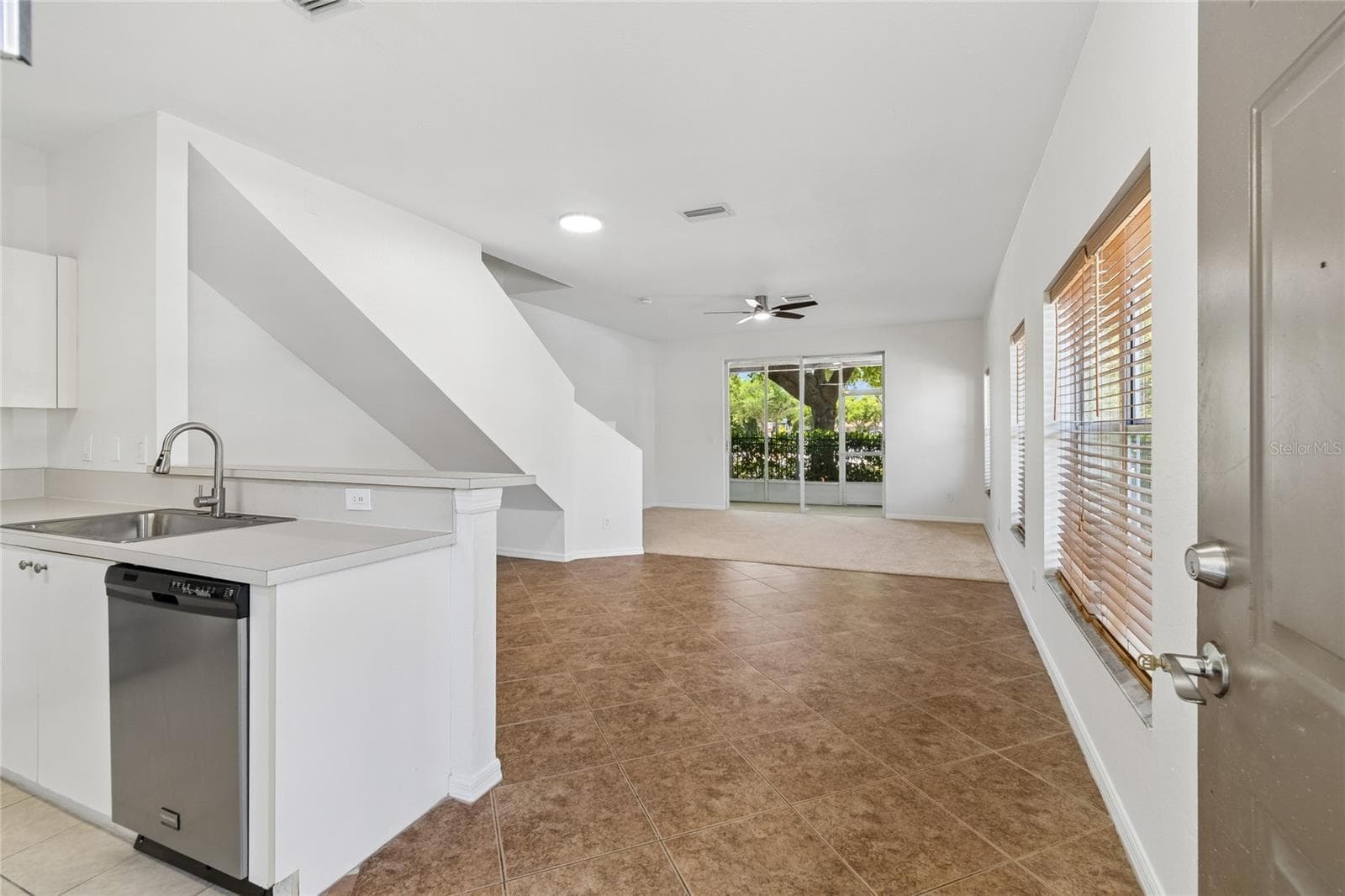 Townhouse at 10925 WINTER CREST DR, RIVERVIEW, photo 3 of 40