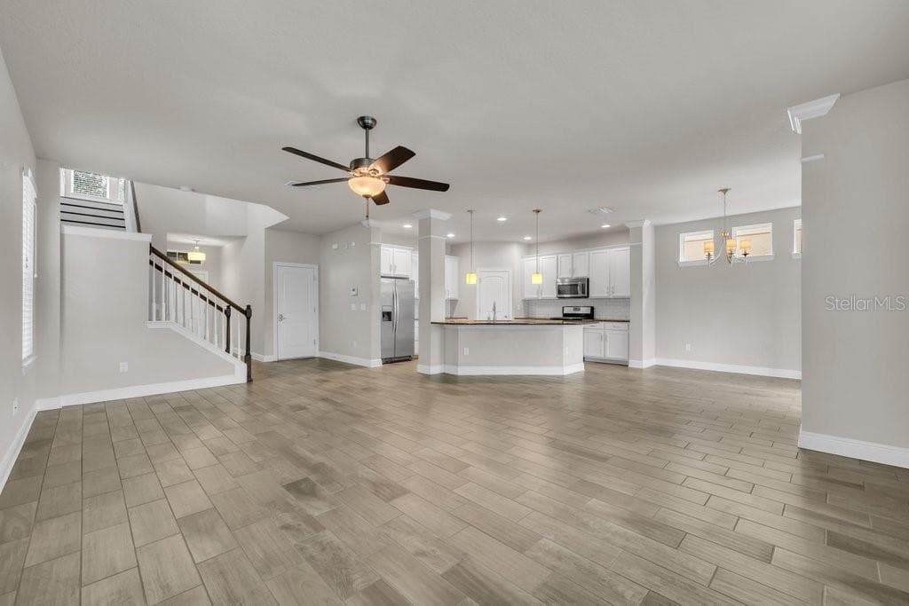Single Family Residence at 14306 BARRINGTON STOWERS DR, LITHIA, photo 7 of 40