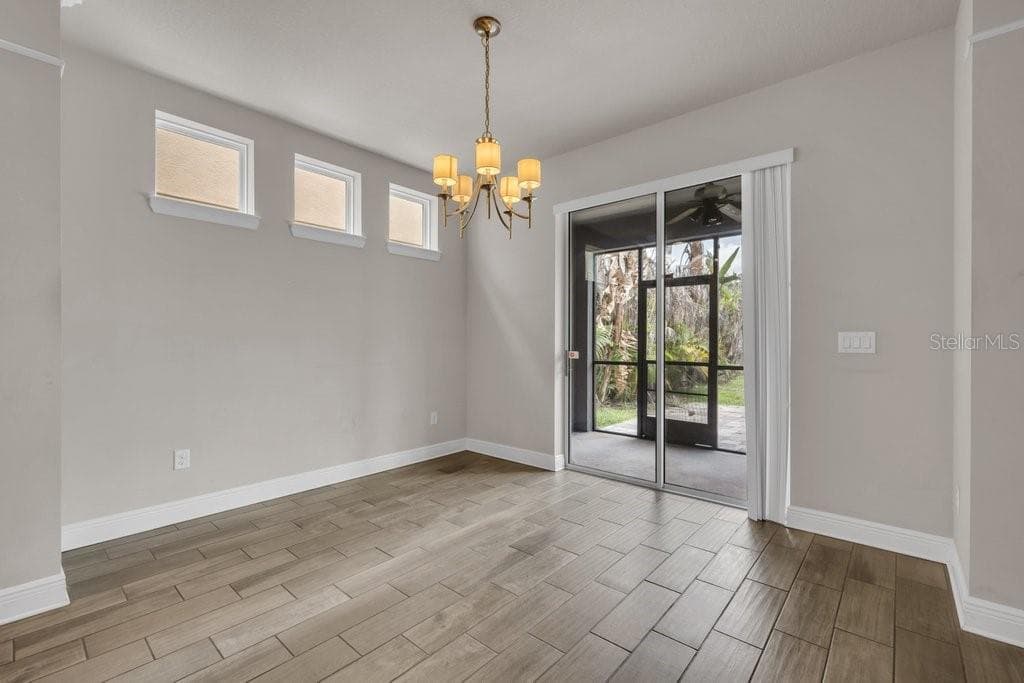 Single Family Residence at 14306 BARRINGTON STOWERS DR, LITHIA, photo 10 of 40