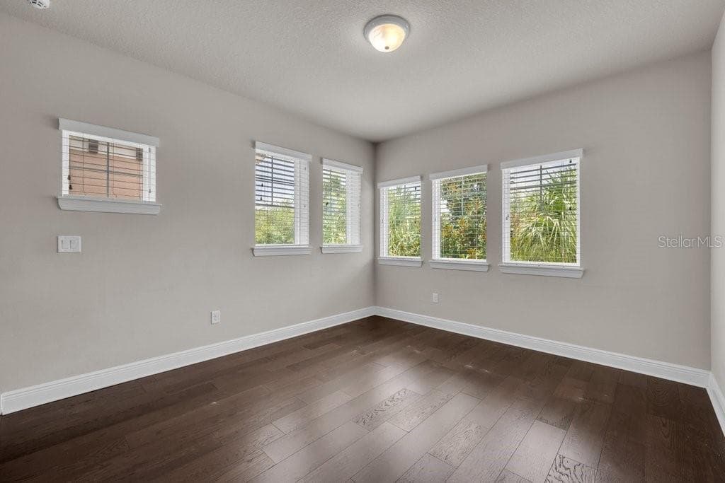 Single Family Residence at 14306 BARRINGTON STOWERS DR, LITHIA, photo 17 of 40