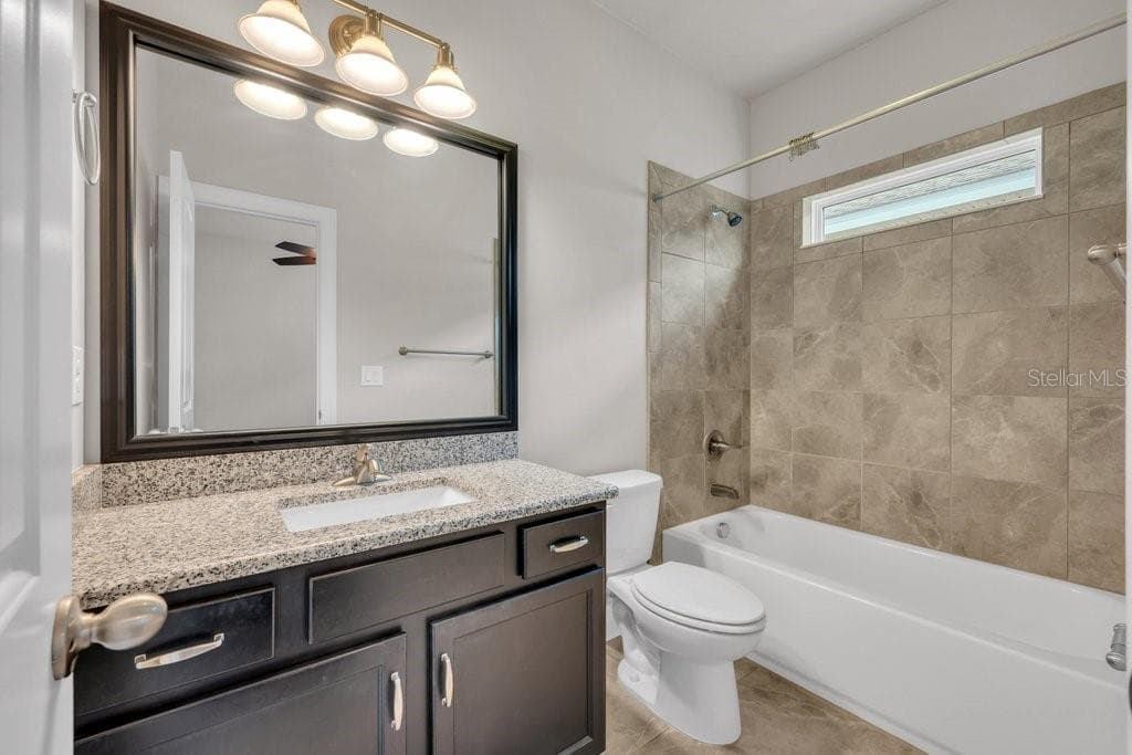 Single Family Residence at 14306 BARRINGTON STOWERS DR, LITHIA, photo 24 of 40