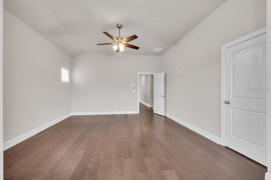 Single Family Residence at 14306 BARRINGTON STOWERS DR, LITHIA, photo 26 of 40