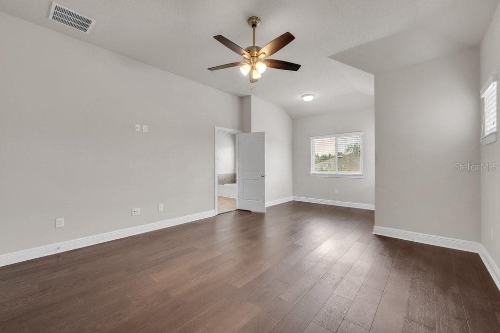 Single Family Residence at 14306 BARRINGTON STOWERS DR, LITHIA, photo 27 of 40
