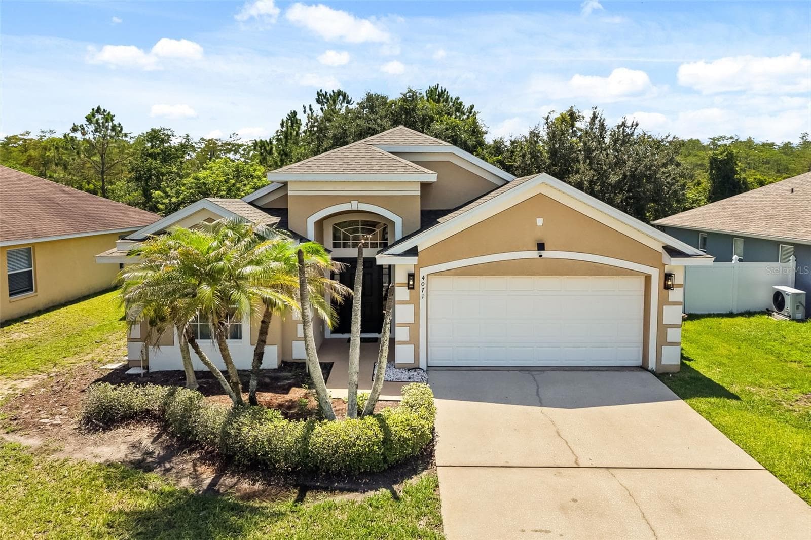 Single Family Residence at 4071 LONGWORTH LOOP, KISSIMMEE, photo 2 of 50