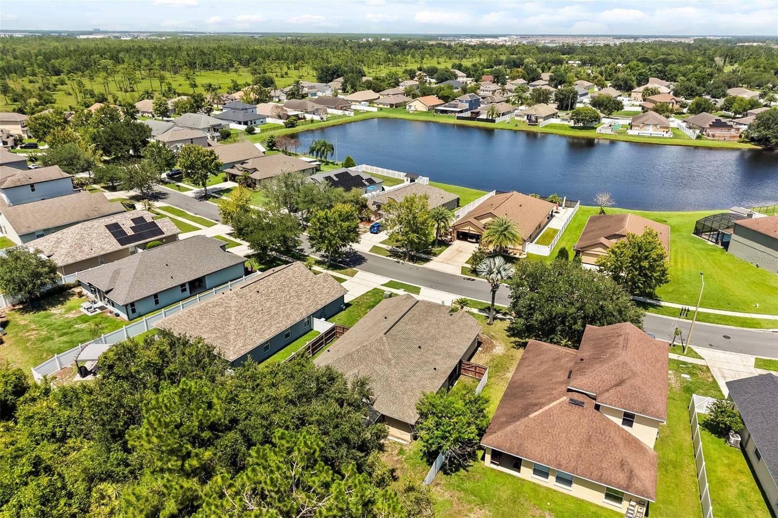 Single Family Residence at 4071 LONGWORTH LOOP, KISSIMMEE, photo 41 of 50