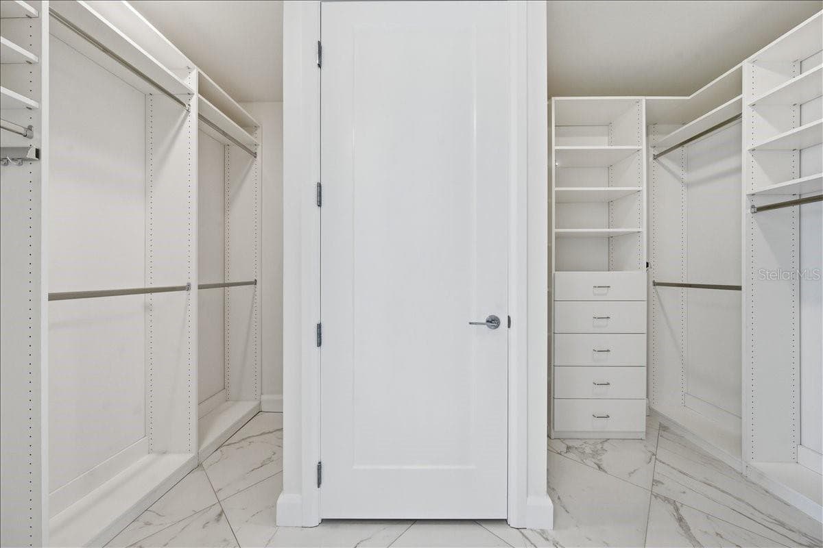 Spacious closet with generous storage. - 2900 W BAY TO BAY BLVD #1401, TAMPA