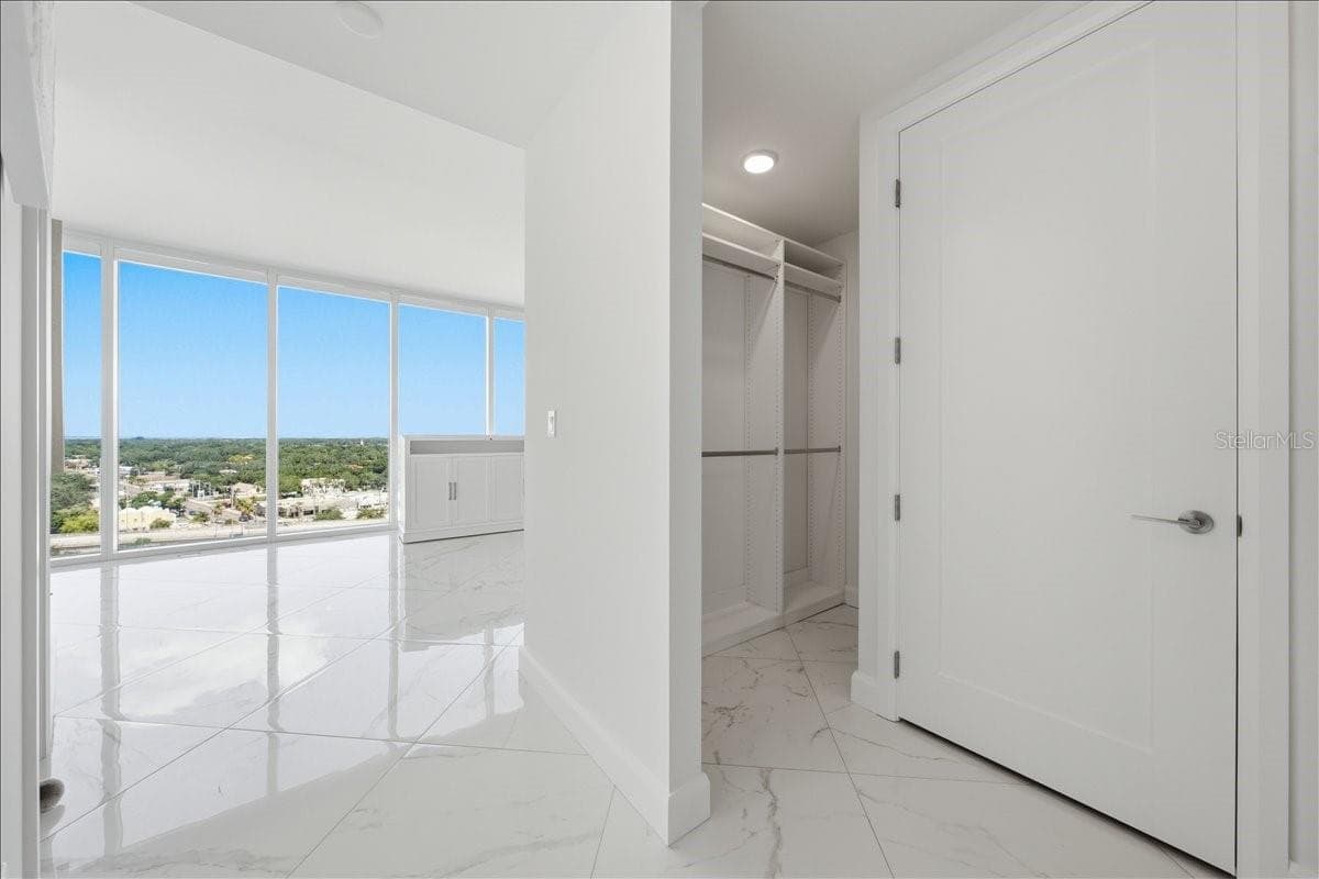 Spectacular evening skyline and bay views. - 2900 W BAY TO BAY BLVD #1401, TAMPA