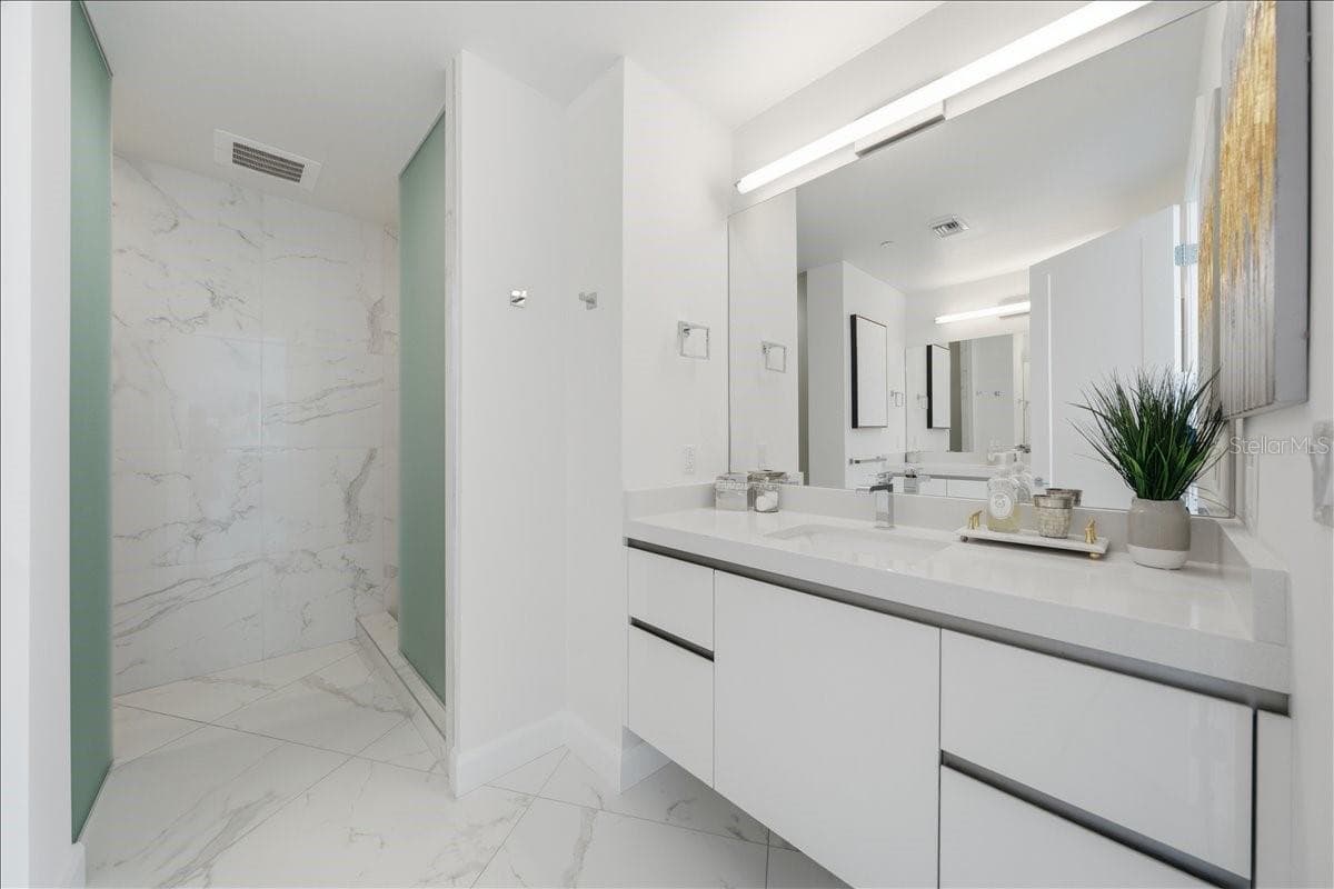 Spa-inspired bathroom with premium finishes. - 2900 W BAY TO BAY BLVD #1401, TAMPA