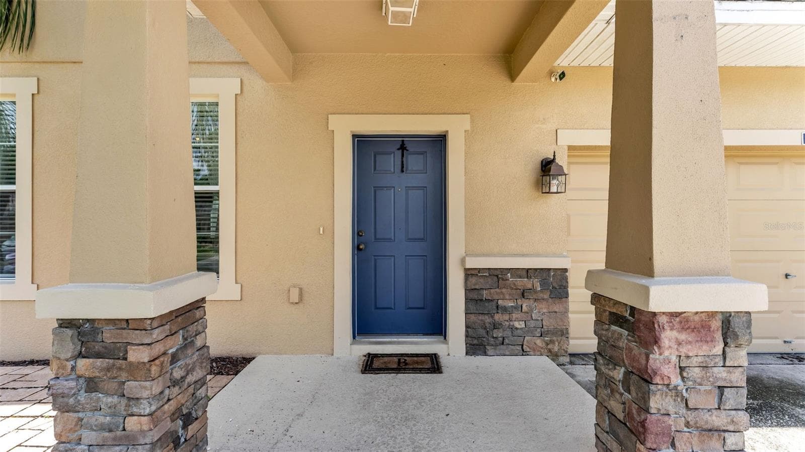 Single Family Residence at 2746 WALDEN WOODS DR, PLANT CITY, photo 2 of 61