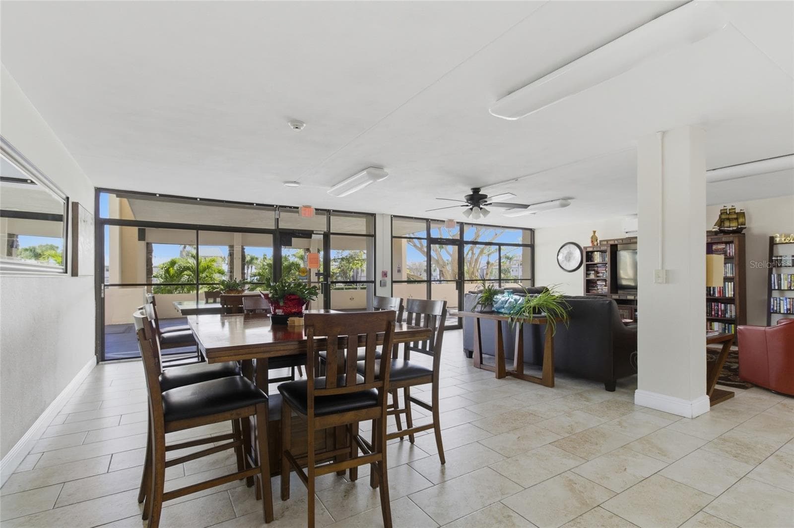 Gathering Space 2nd Floor - 1270 GULF BLVD #2007, CLEARWATER BEACH