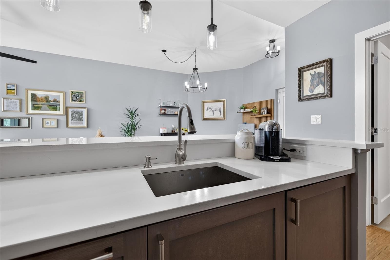 Condominium at 400 4TH AVE S #408, ST PETERSBURG, photo 11 of 33