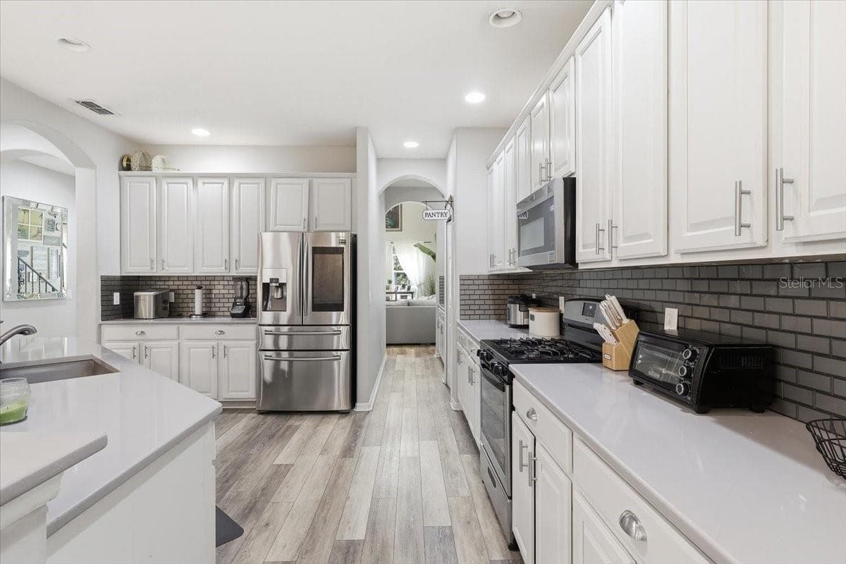Single Family Residence at 4415 BLUE MAJOR DR, WINDERMERE, photo 11 of 46