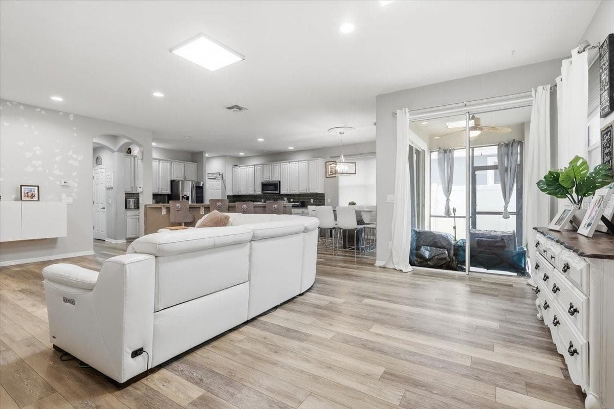 Single Family Residence at 4415 BLUE MAJOR DR, WINDERMERE, photo 17 of 46