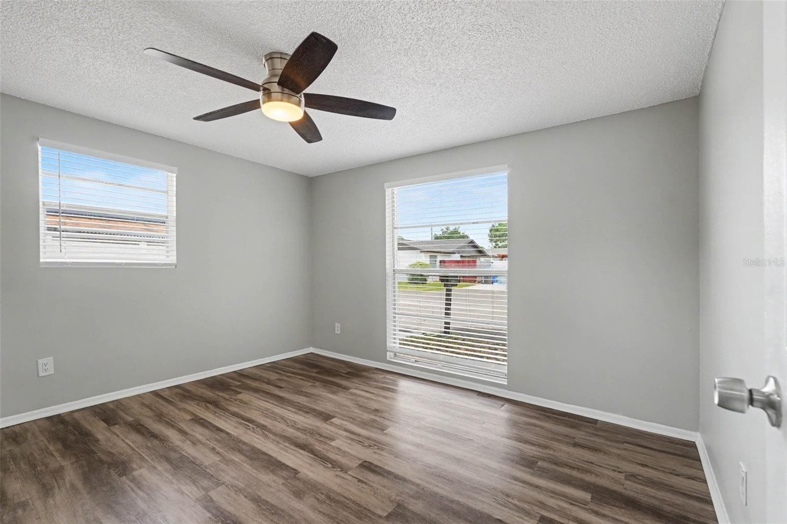 Single Family Residence at 6404 FREEDOM CT, TAMPA, photo 14 of 20