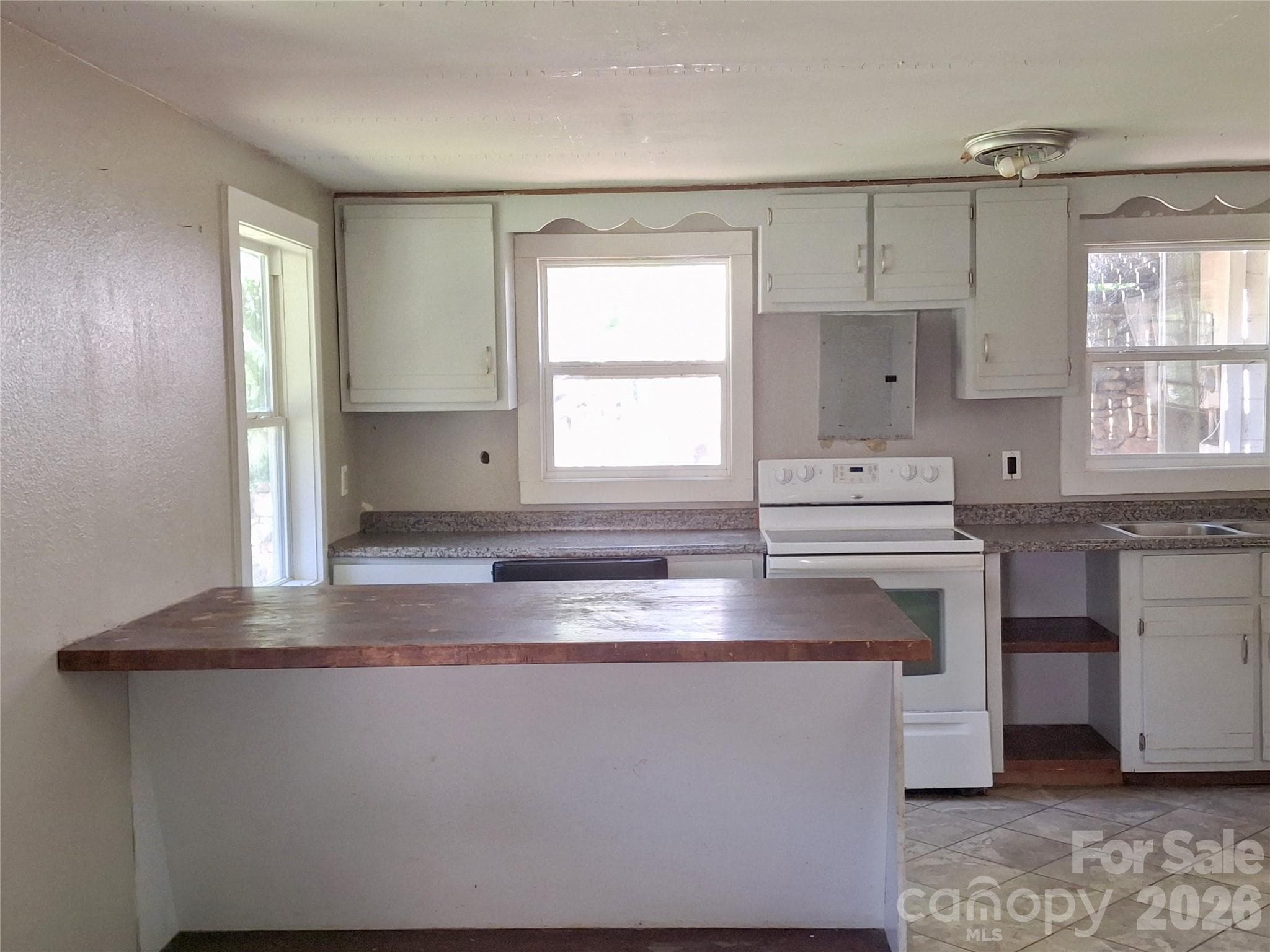 Kitchen - Canton