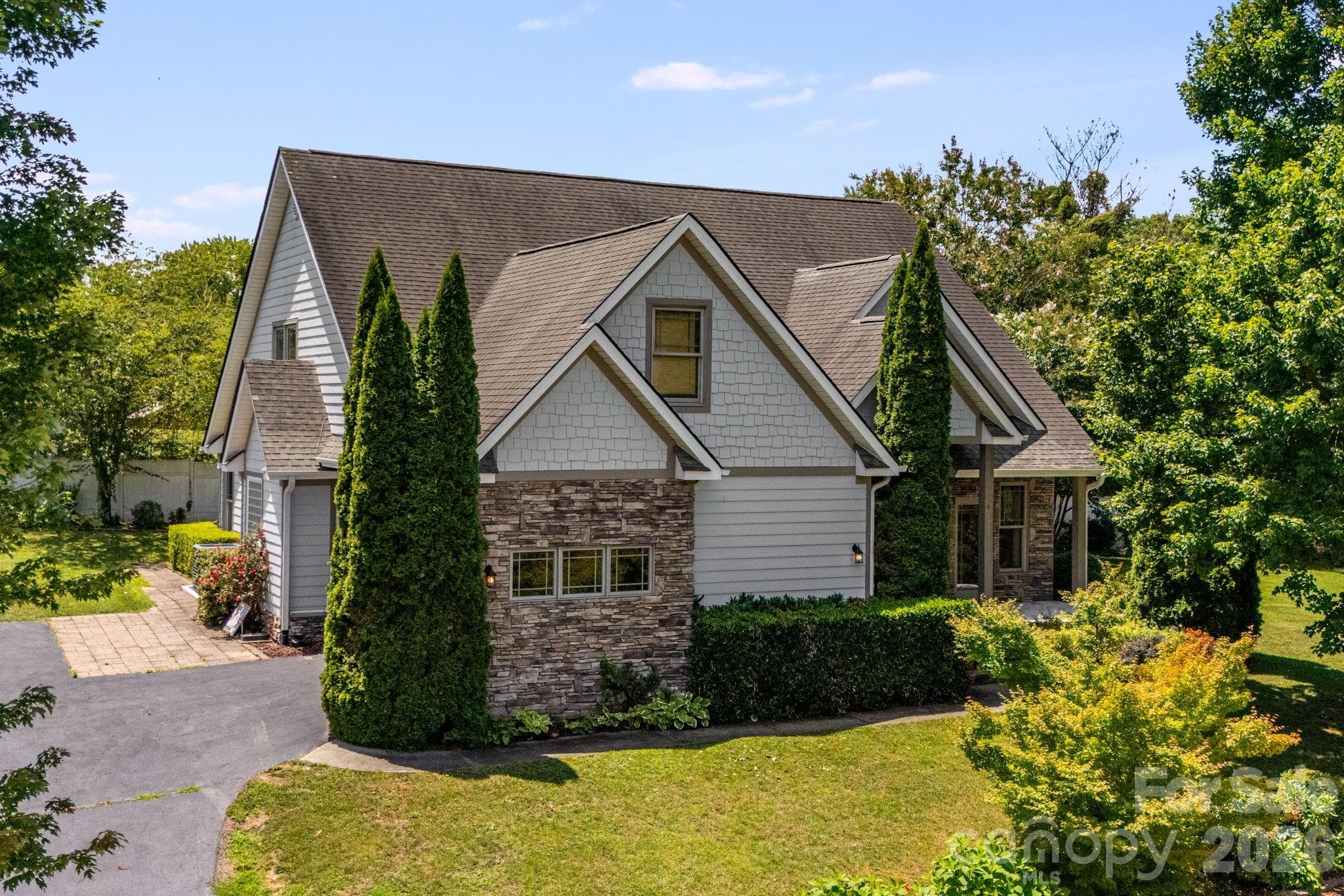 Single Family Residence at 4 AMARETTO Drive, Candler, photo 4 of 36