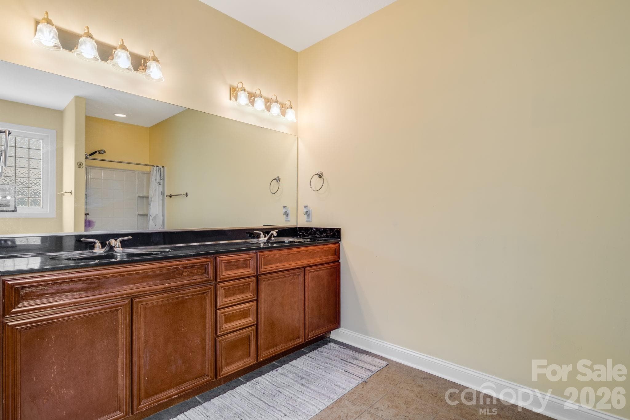 Single Family Residence at 4 AMARETTO Drive, Candler, photo 18 of 36