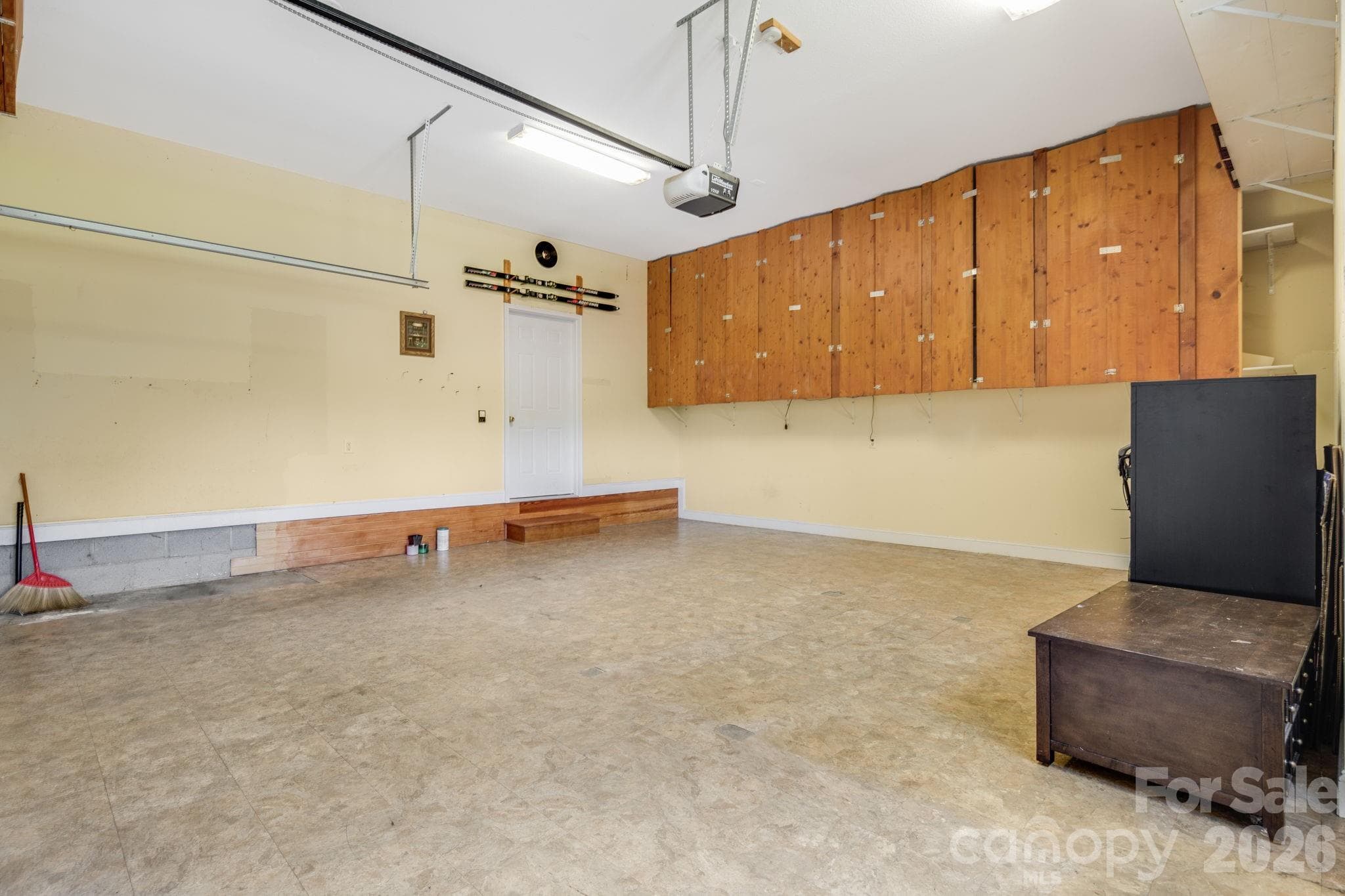 Single Family Residence at 4 AMARETTO Drive, Candler, photo 33 of 36