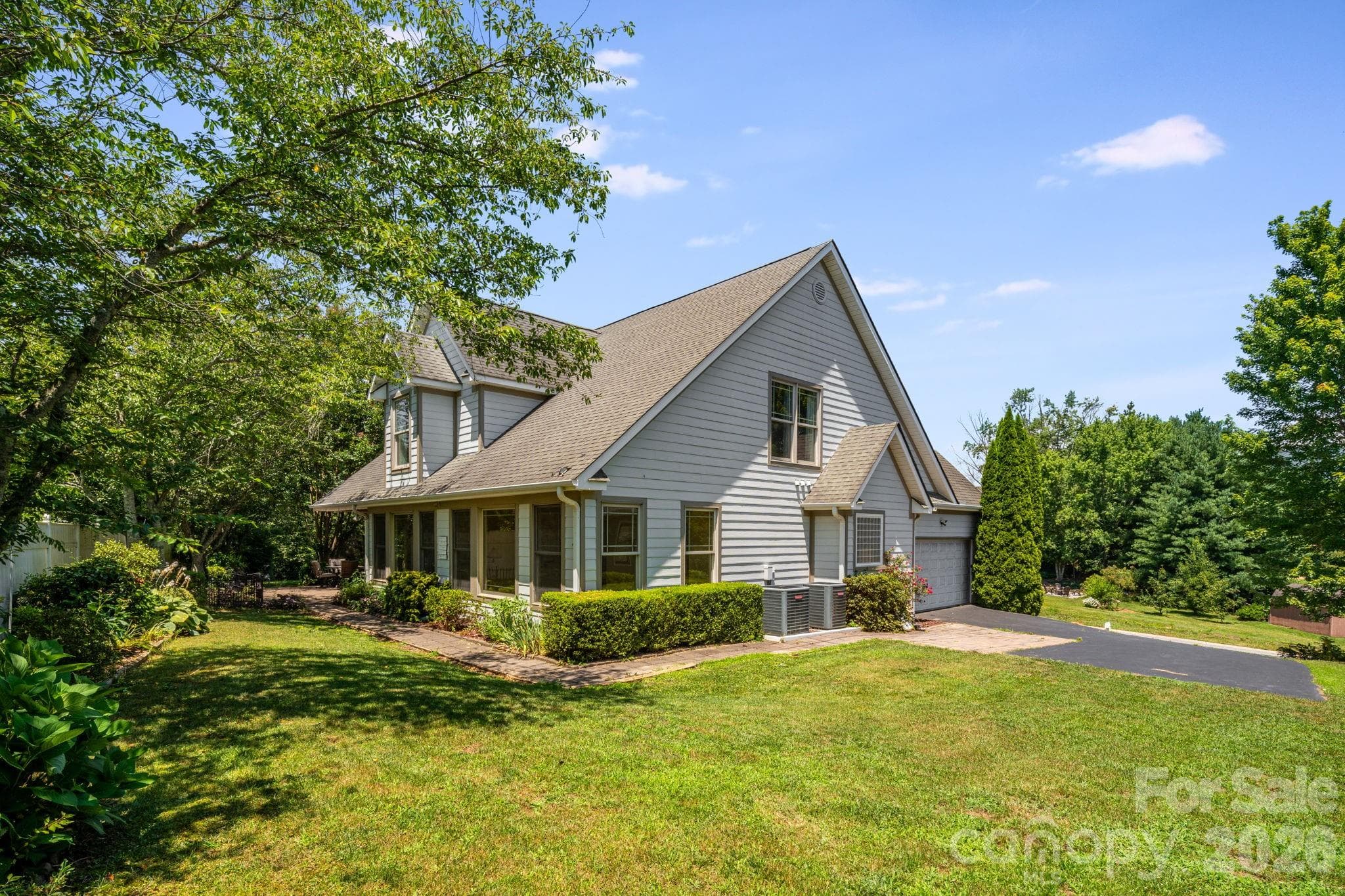Single Family Residence at 4 AMARETTO Drive, Candler, photo 30 of 36