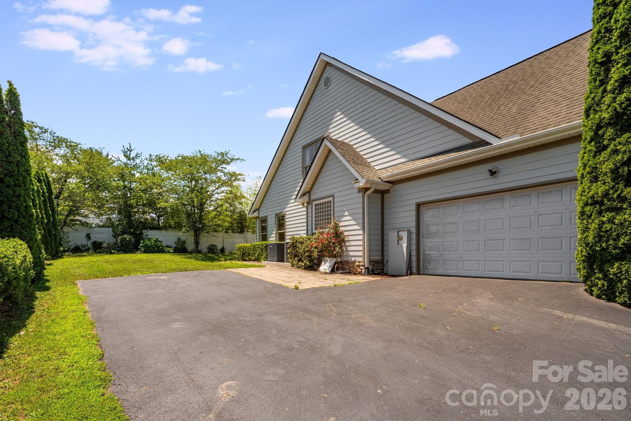 Single Family Residence at 4 AMARETTO Drive, Candler, photo 31 of 36