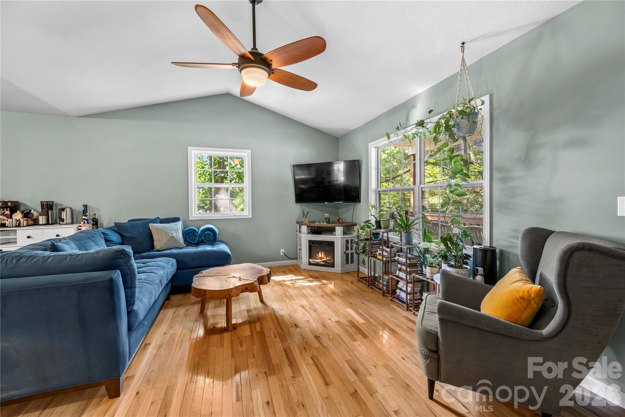 Single Family Residence at 11 W Raleigh Road, Asheville, photo 5 of 24