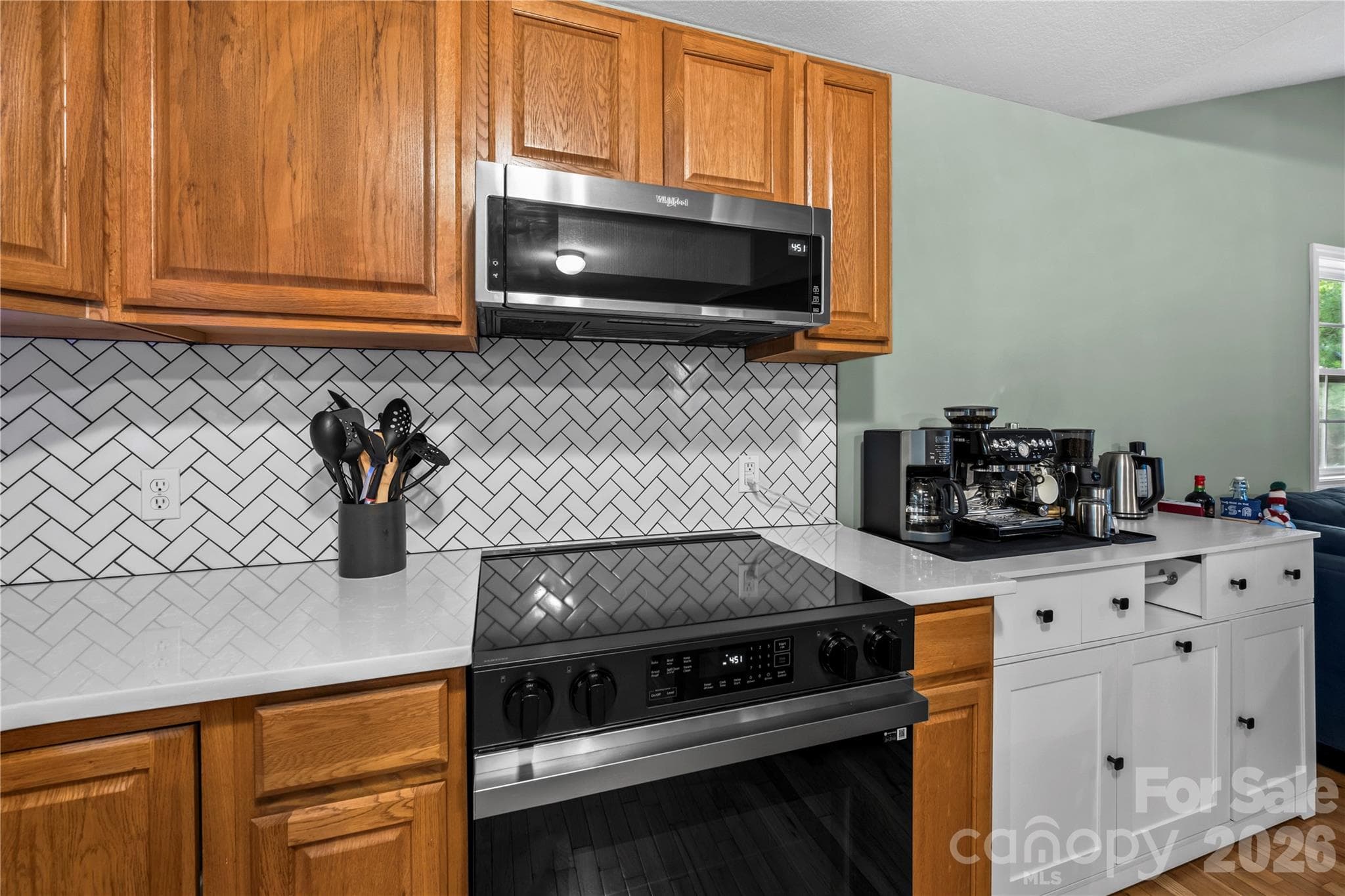Single Family Residence at 11 W Raleigh Road, Asheville, photo 11 of 24
