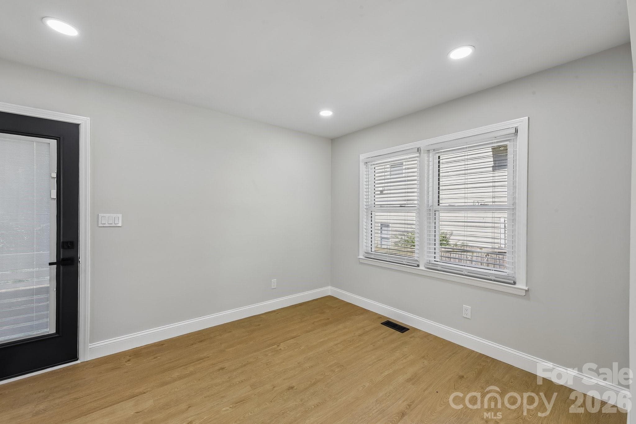Single Family Residence at 3414 Winterfield Place, Charlotte, photo 11 of 47