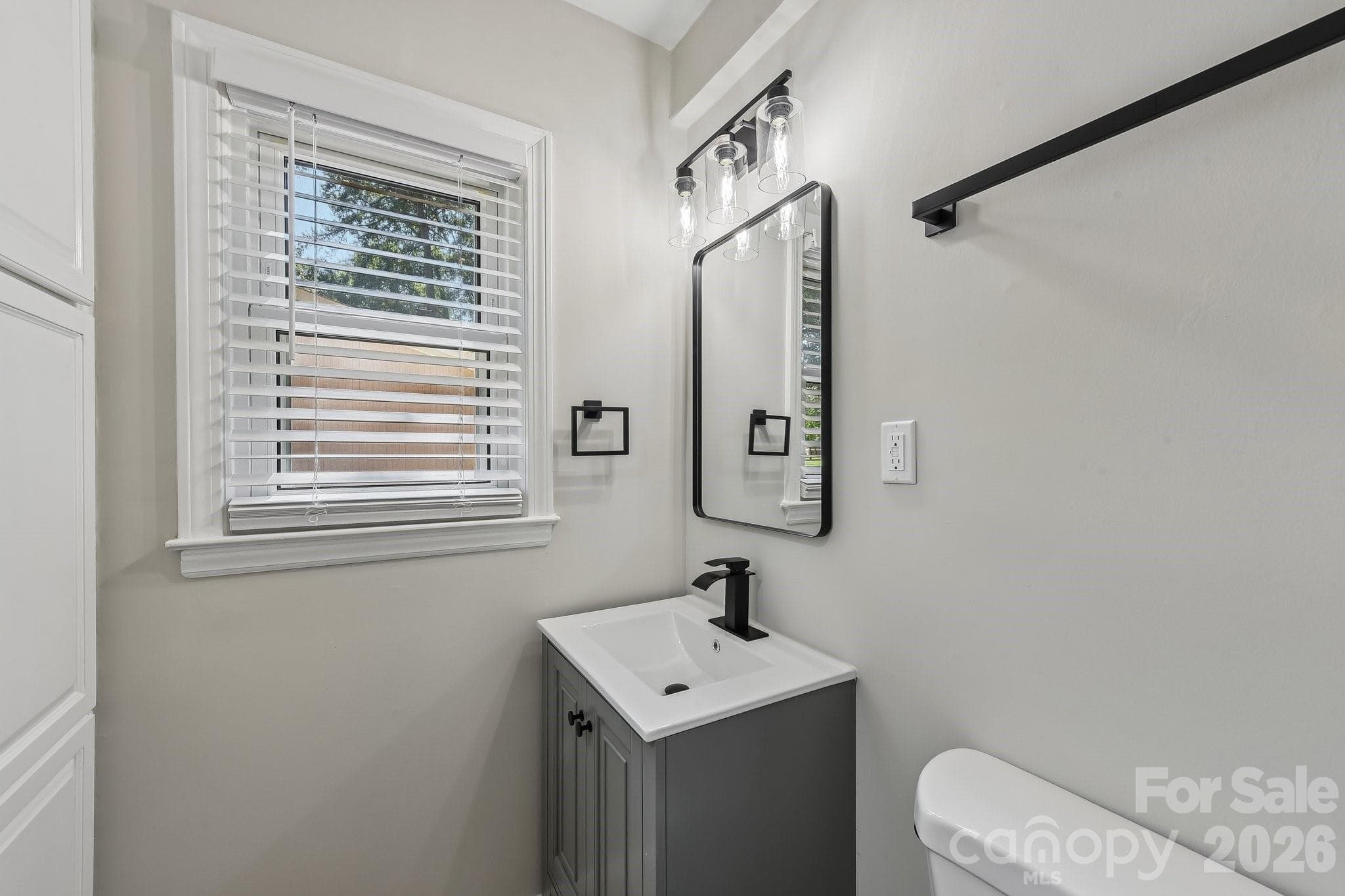 Single Family Residence at 3414 Winterfield Place, Charlotte, photo 33 of 47