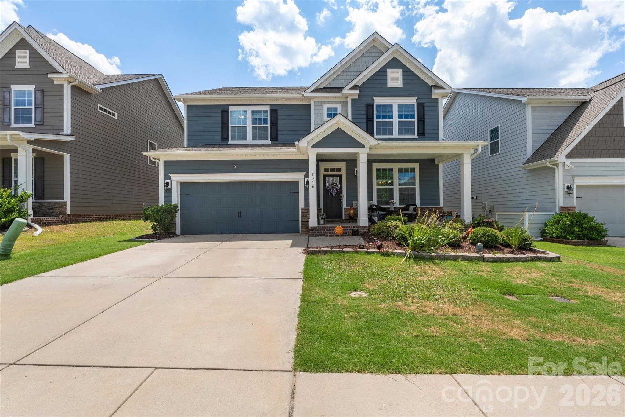 Single Family Residence at 1016 Arbury Way, Waxhaw, photo 2 of 48