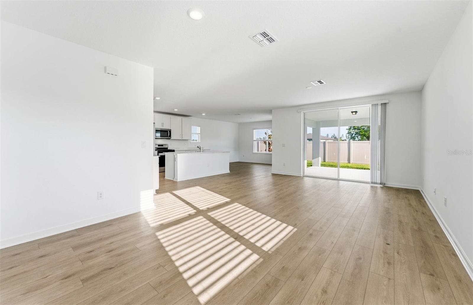 Open Concept Home Design - 1361 ALLAGASH DR, ZEPHYRHILLS