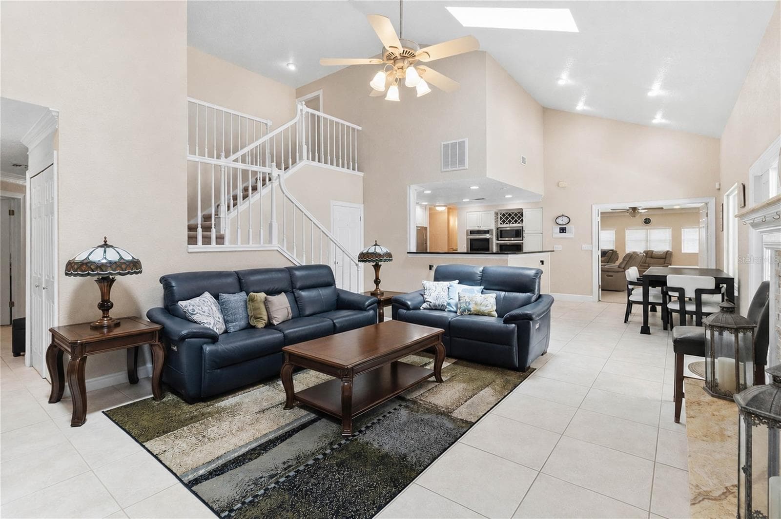 Single Family Residence at 5333 GREENSIDE CT, ORLANDO, photo 3 of 84