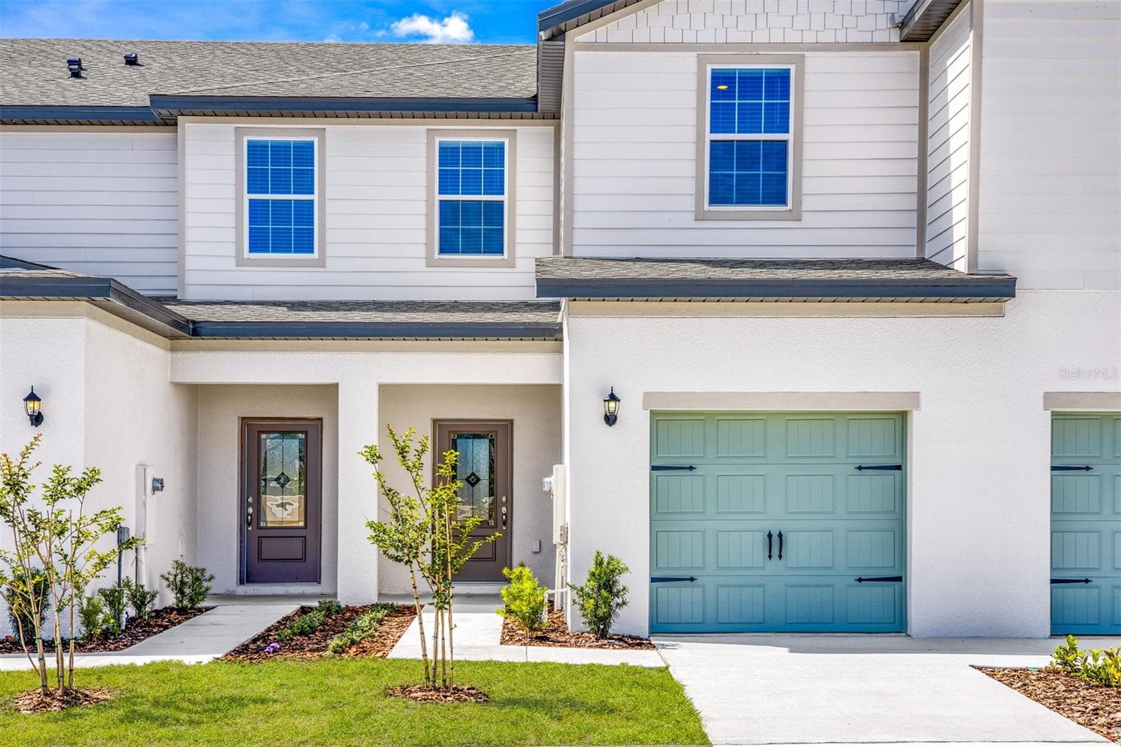 709 POPPY LN