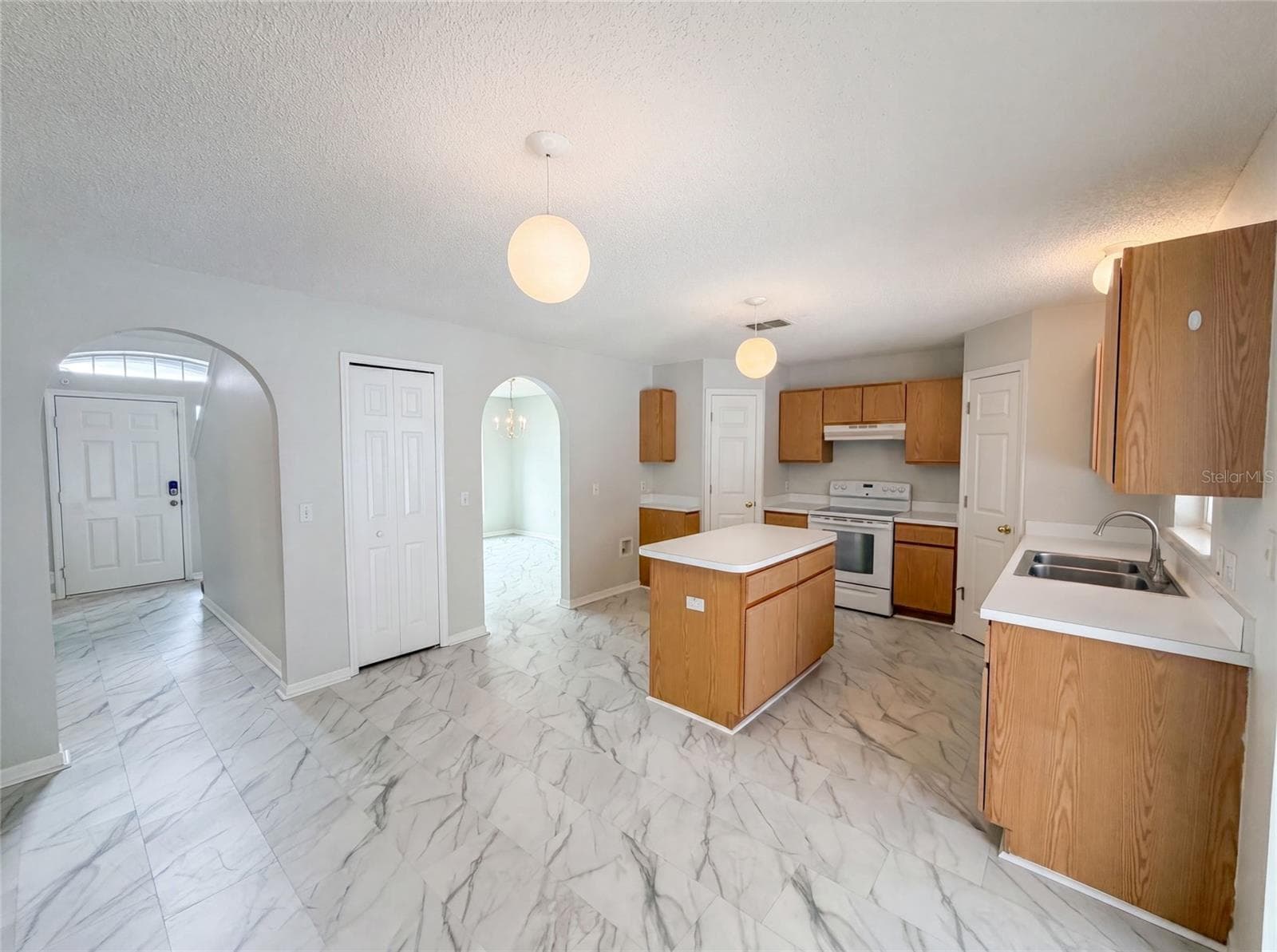 Single Family Residence at 5191 QUINTILIS ST, SPRING HILL, photo 2 of 52