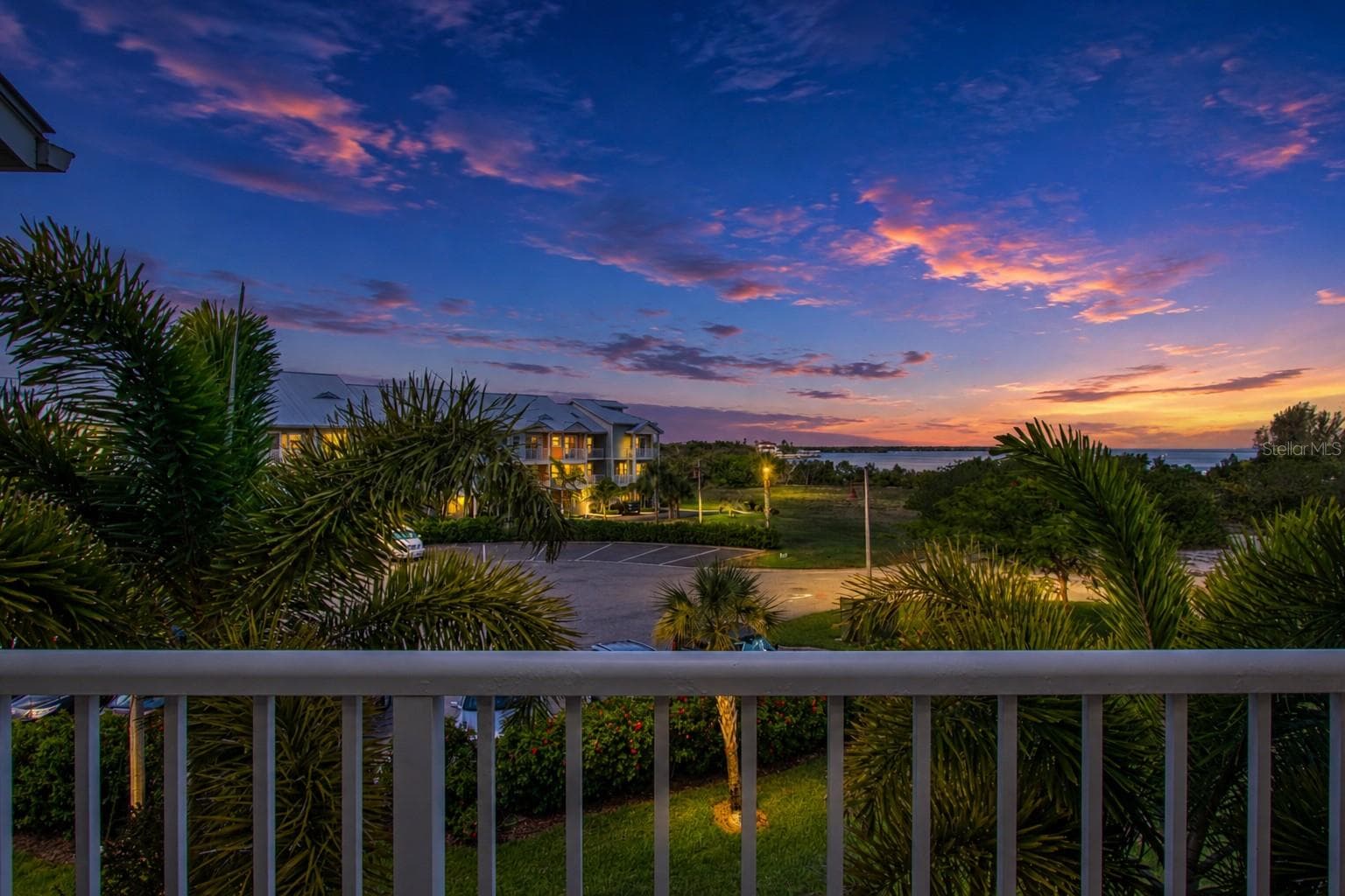 3273 MANGROVE POINT DR