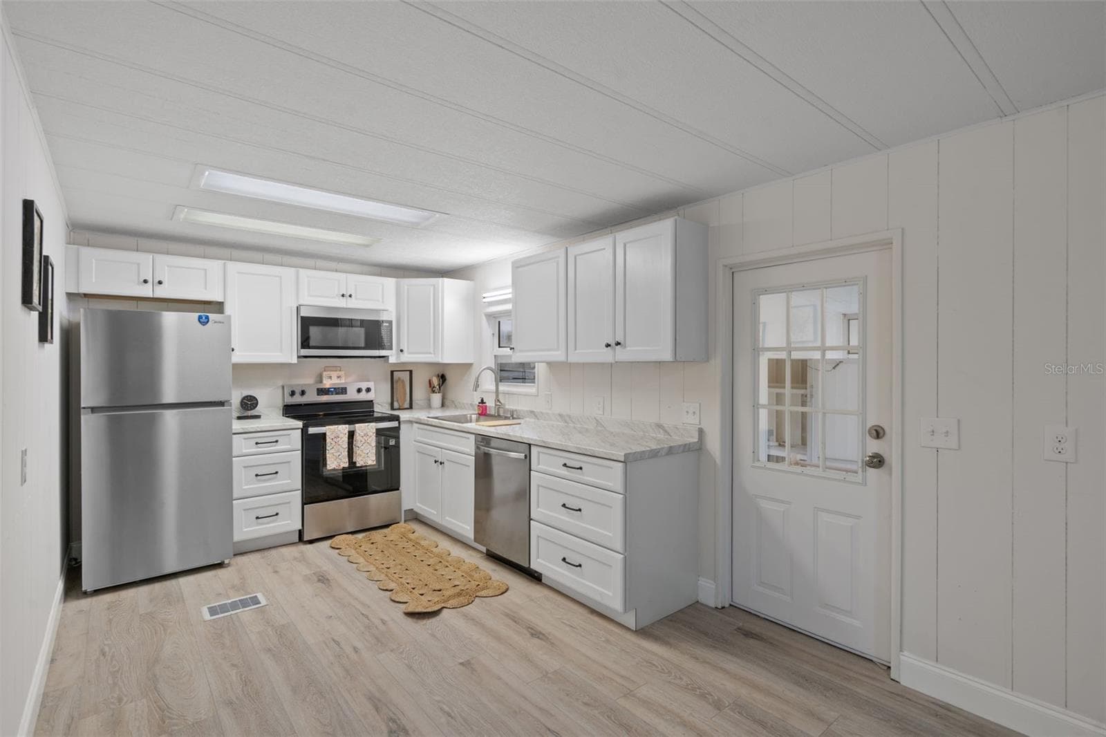 Manufactured Home at 3450 OSAGE DR, ZEPHYRHILLS, photo 3 of 27