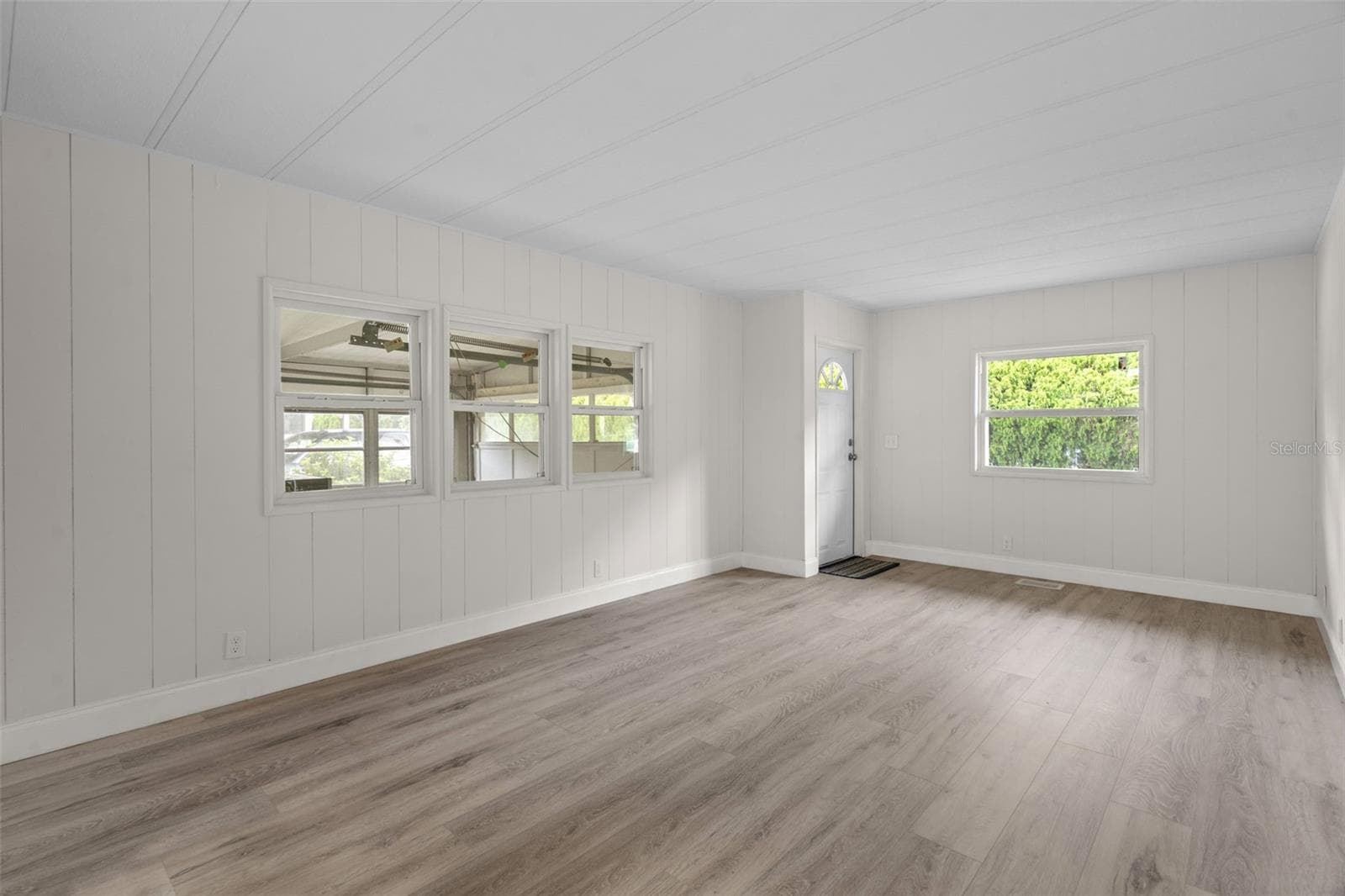 Manufactured Home at 3450 OSAGE DR, ZEPHYRHILLS, photo 4 of 27