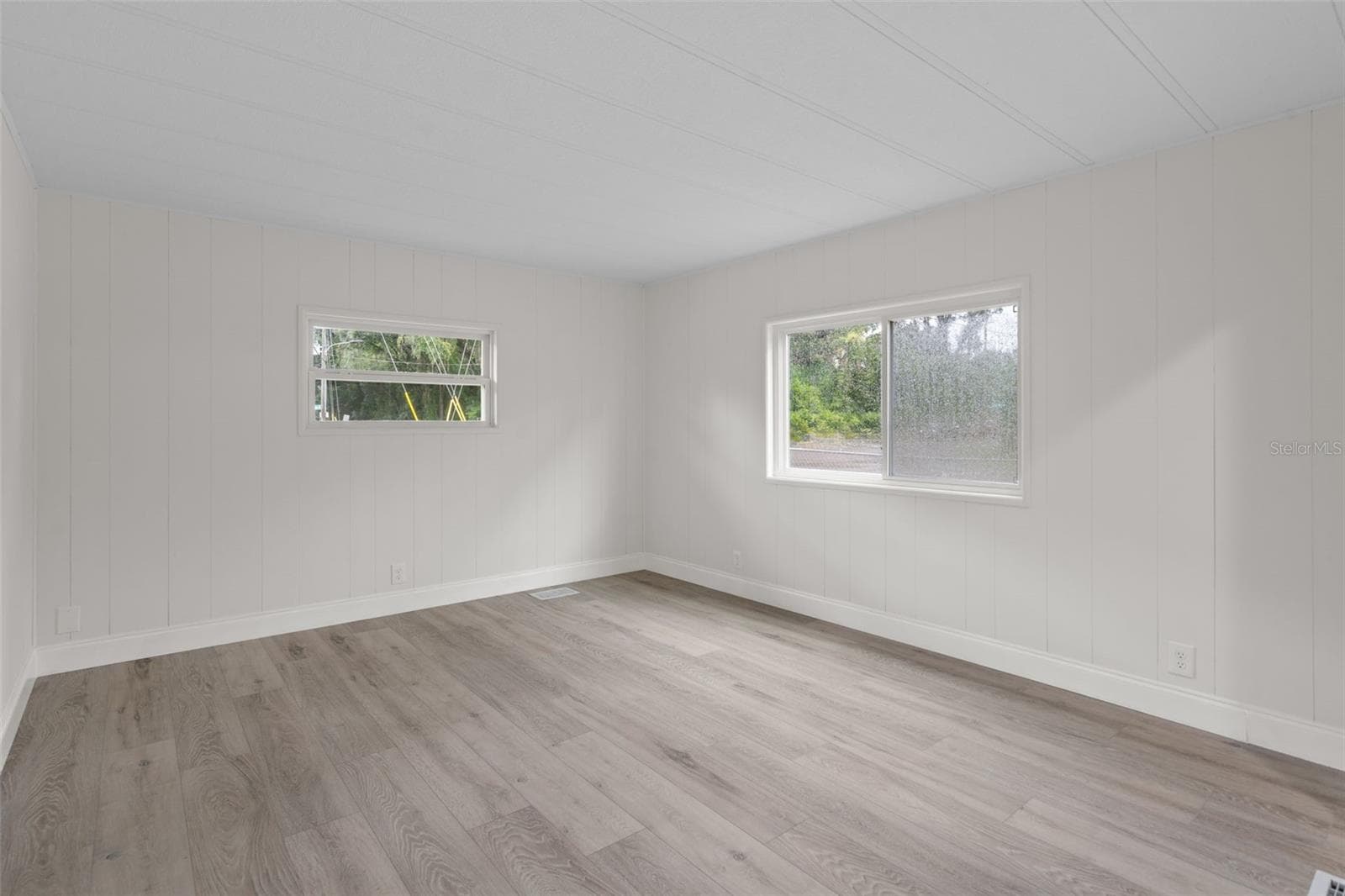 Manufactured Home at 3450 OSAGE DR, ZEPHYRHILLS, photo 19 of 27