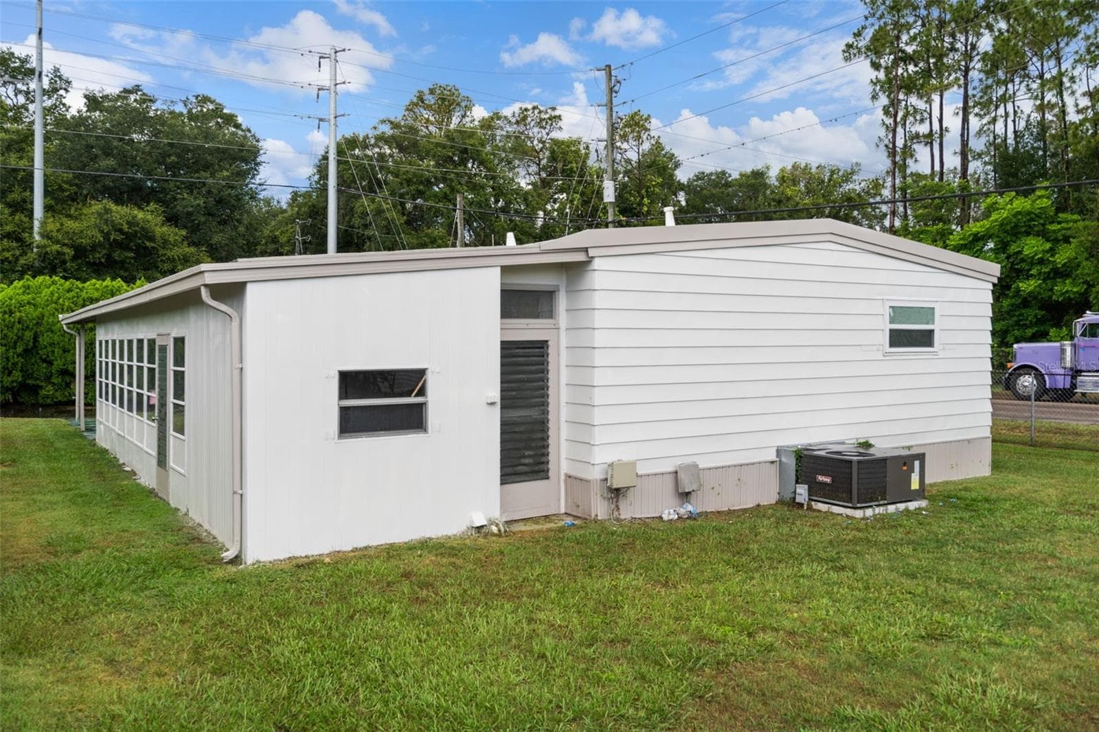 Manufactured Home at 3450 OSAGE DR, ZEPHYRHILLS, photo 25 of 27