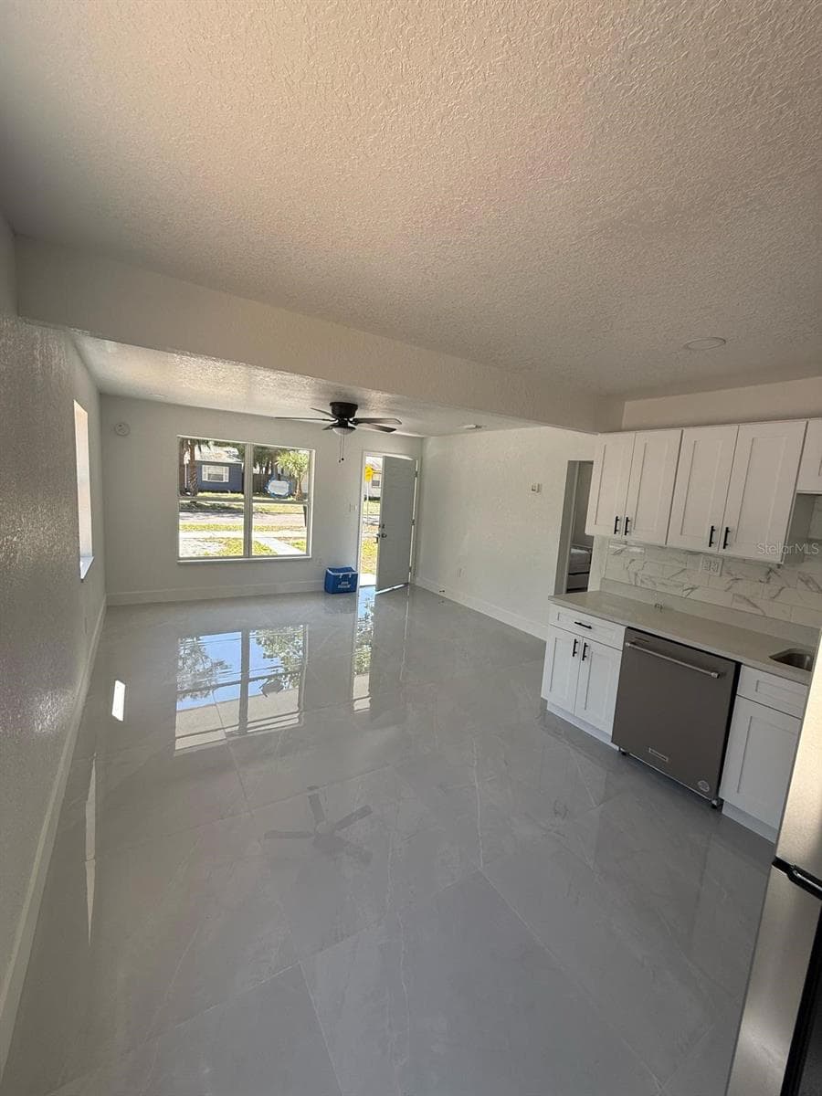 FRONT UNIT - 427 40TH AVE S, ST PETERSBURG
