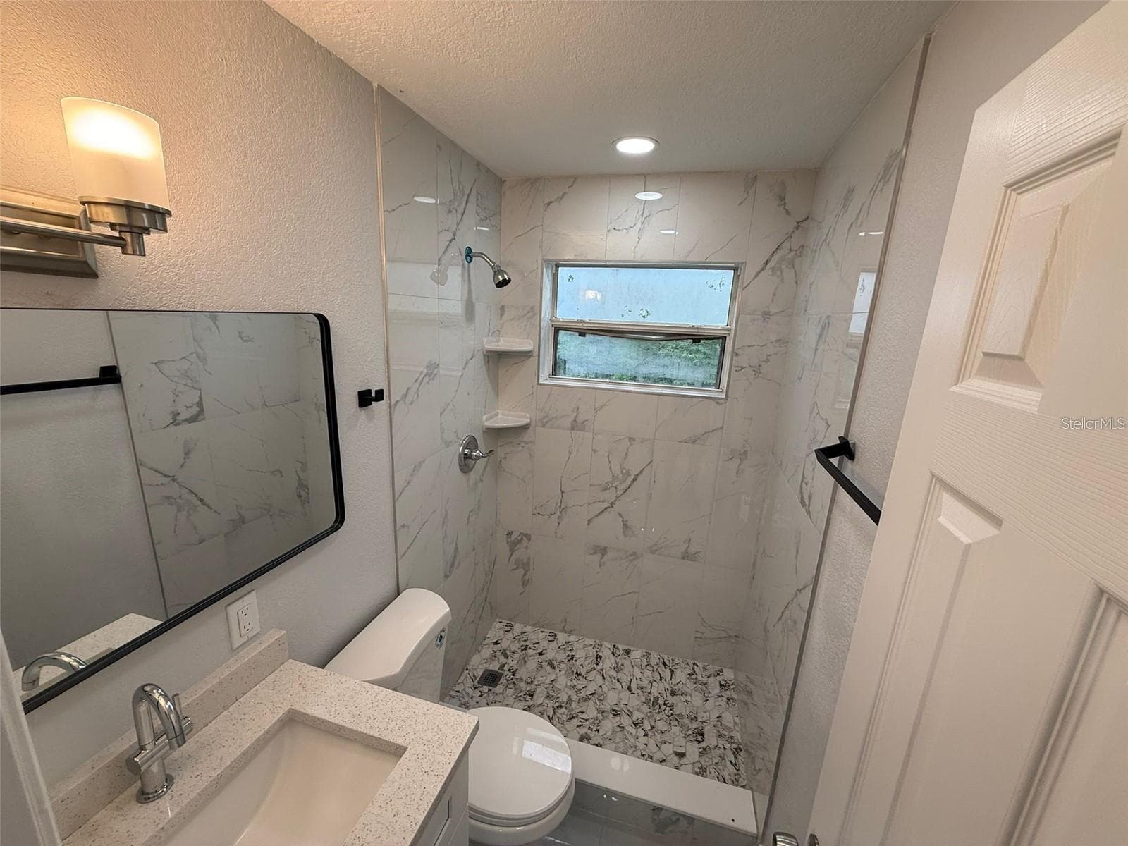 BACK UNIT BATH - 427 40TH AVE S, ST PETERSBURG