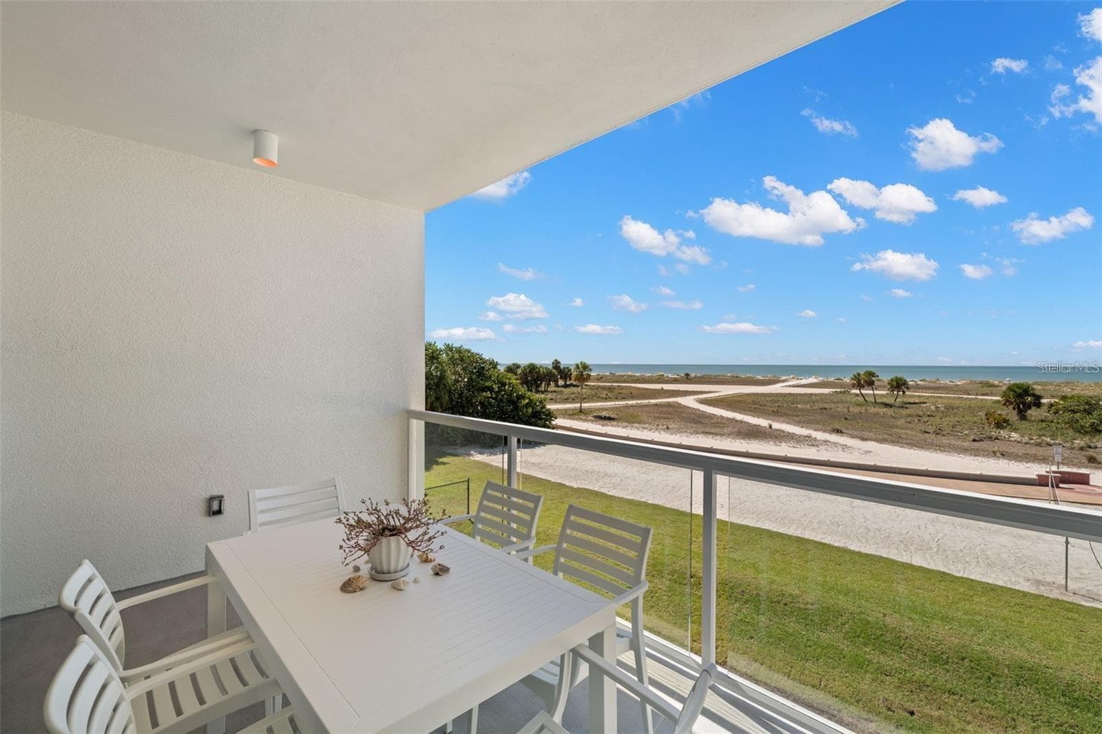 Condo - Hotel at 11500 GULF BLVD #304, TREASURE ISLAND, photo 10 of 43