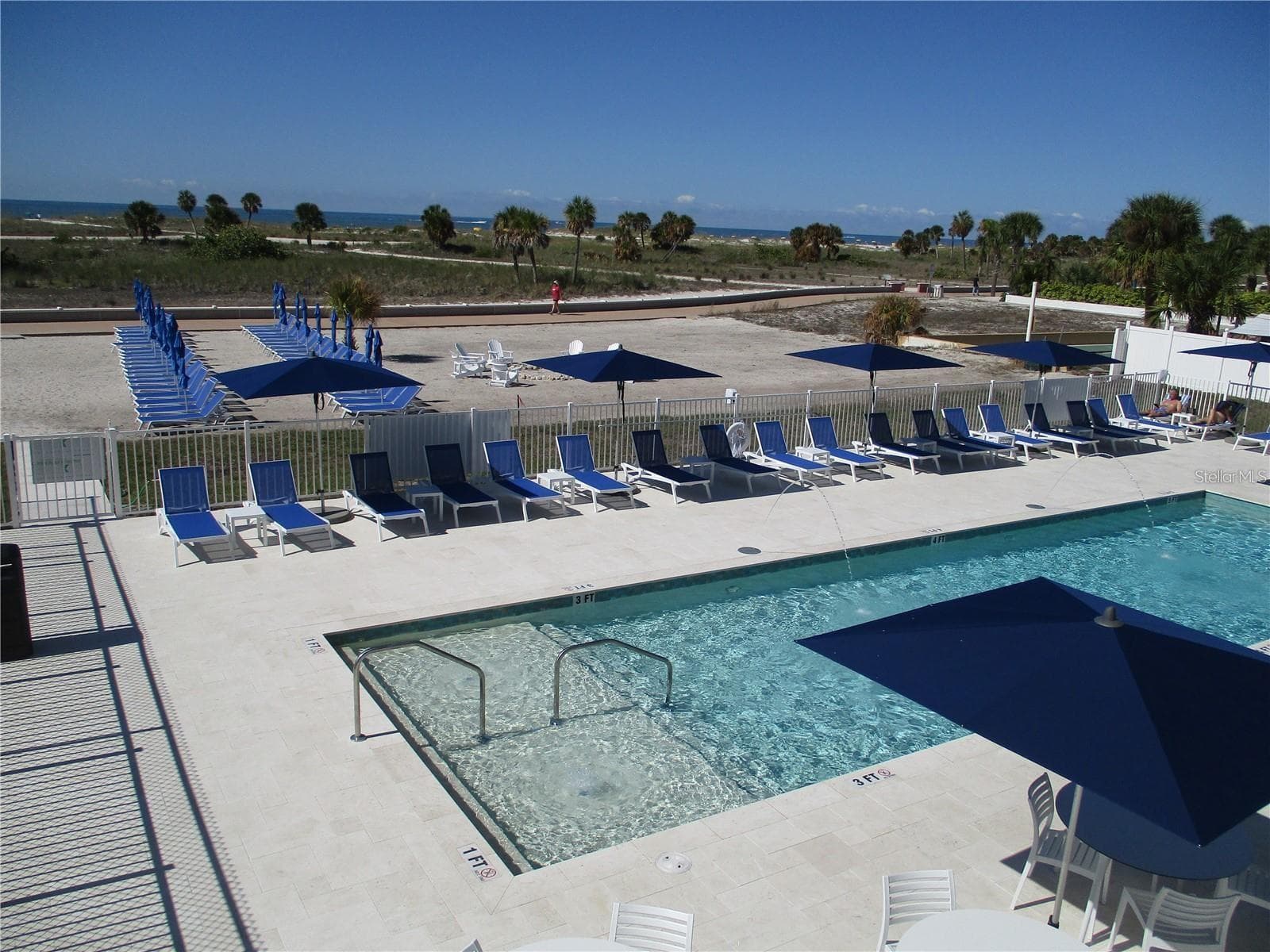 Condo - Hotel at 11500 GULF BLVD #304, TREASURE ISLAND, photo 33 of 43
