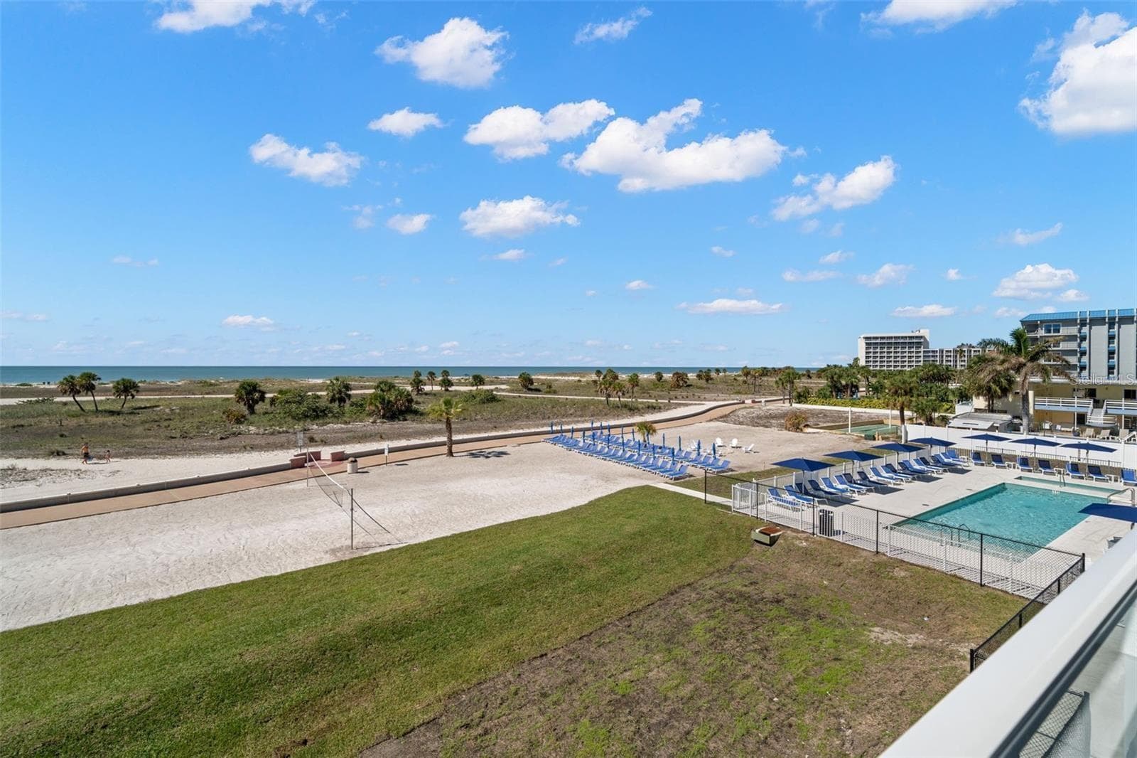 Condo - Hotel at 11500 GULF BLVD #304, TREASURE ISLAND, photo 35 of 43