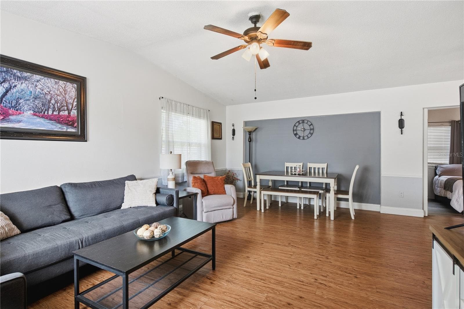 538 Living Room - 536 PATRICIA AVE, DUNEDIN