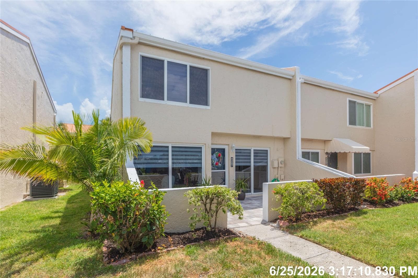 Townhouse at 4207 FOGCUTTER CT, TAMPA, photo 3 of 79