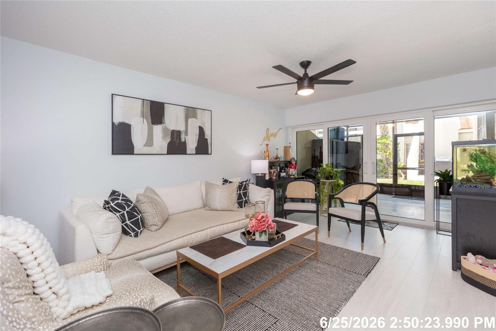Living Room - 4207 FOGCUTTER CT, TAMPA