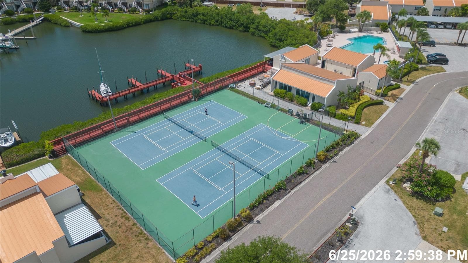 Tennis Courts - 4207 FOGCUTTER CT, TAMPA